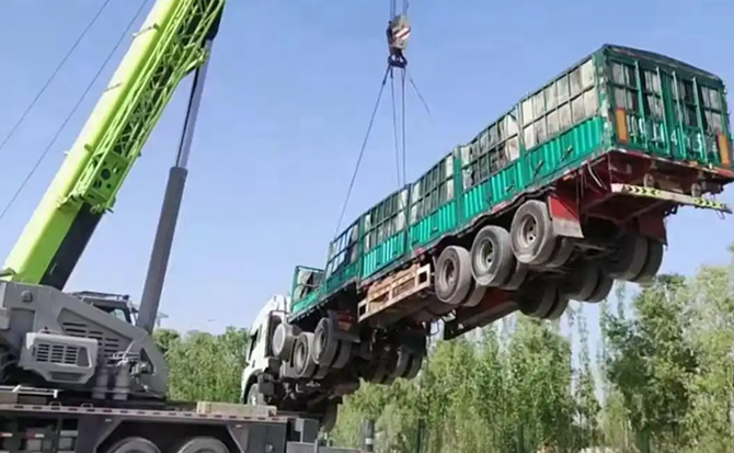 定边道路脱困救援案例